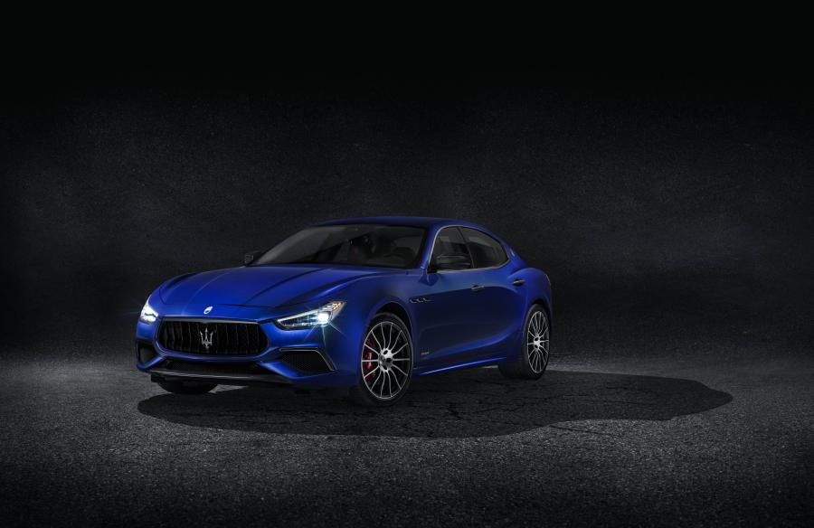  Maserati Ghibli S Q4 GranSport Carbon Pack 2017 года  (фото 1 из 44)